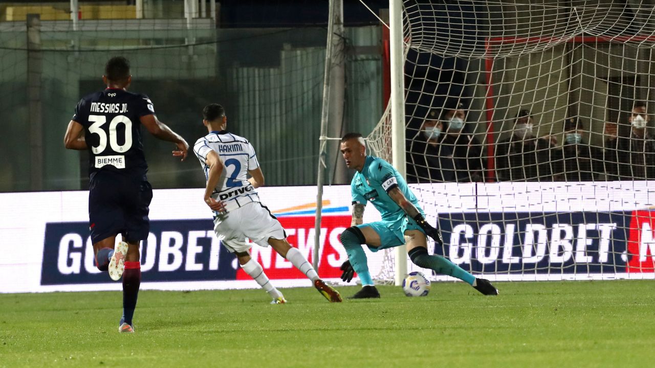 Achraf Hakimi scores Inter's second goal against Crotone.