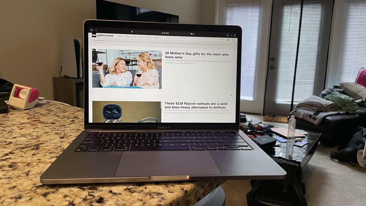 macbook pro m1 display
