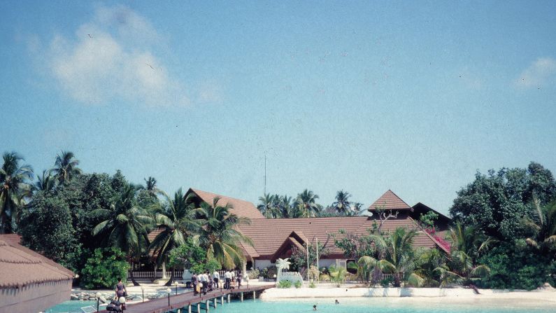 <strong>How to get there:</strong> Before this pier (pictured) was built in the 1980s, guests had to walk to Kurumba in waist-high water.