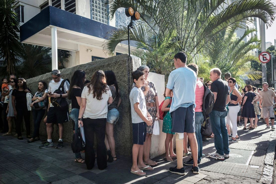People line up in 2017 to receive yellow fever shots in Rio de Janeiro.