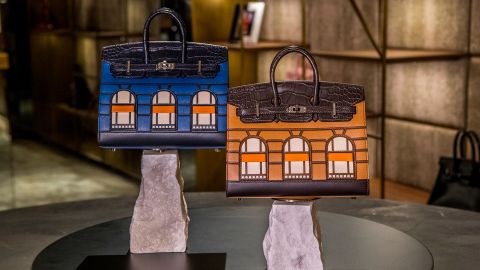 Prive Porter is currently selling a pair of "day and night" limited editions of the Faubourg Sellier Birkin handbags for $450,000.