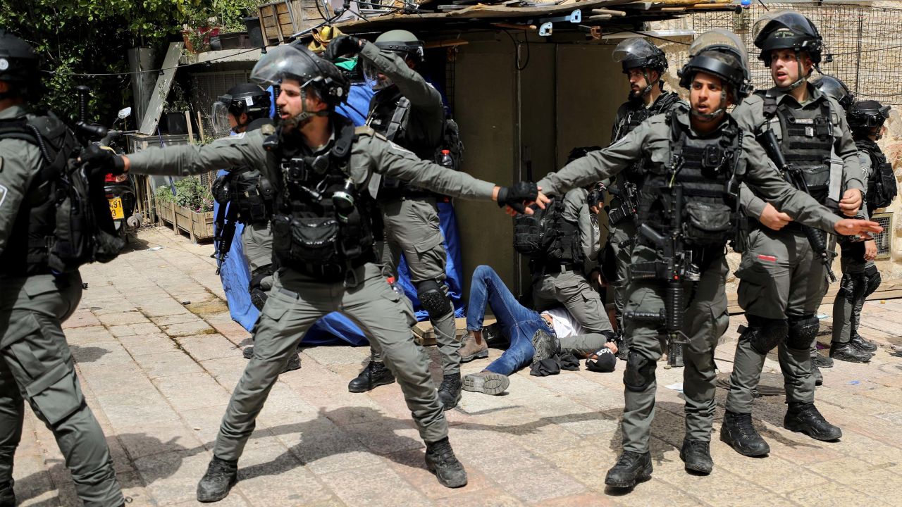 10 Al Aqsa mosque clash 0510