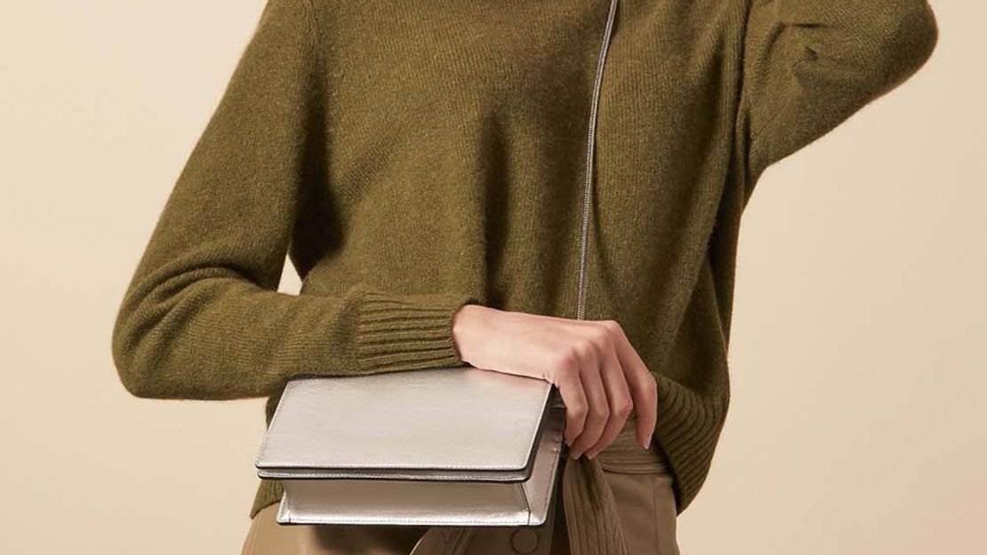 Italic Kayla Wallet on a Chain