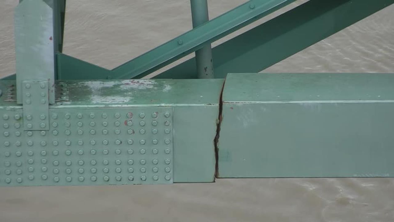 TDOT released photos of the crack that shut down the I-40 Hernando de Soto Bridge.