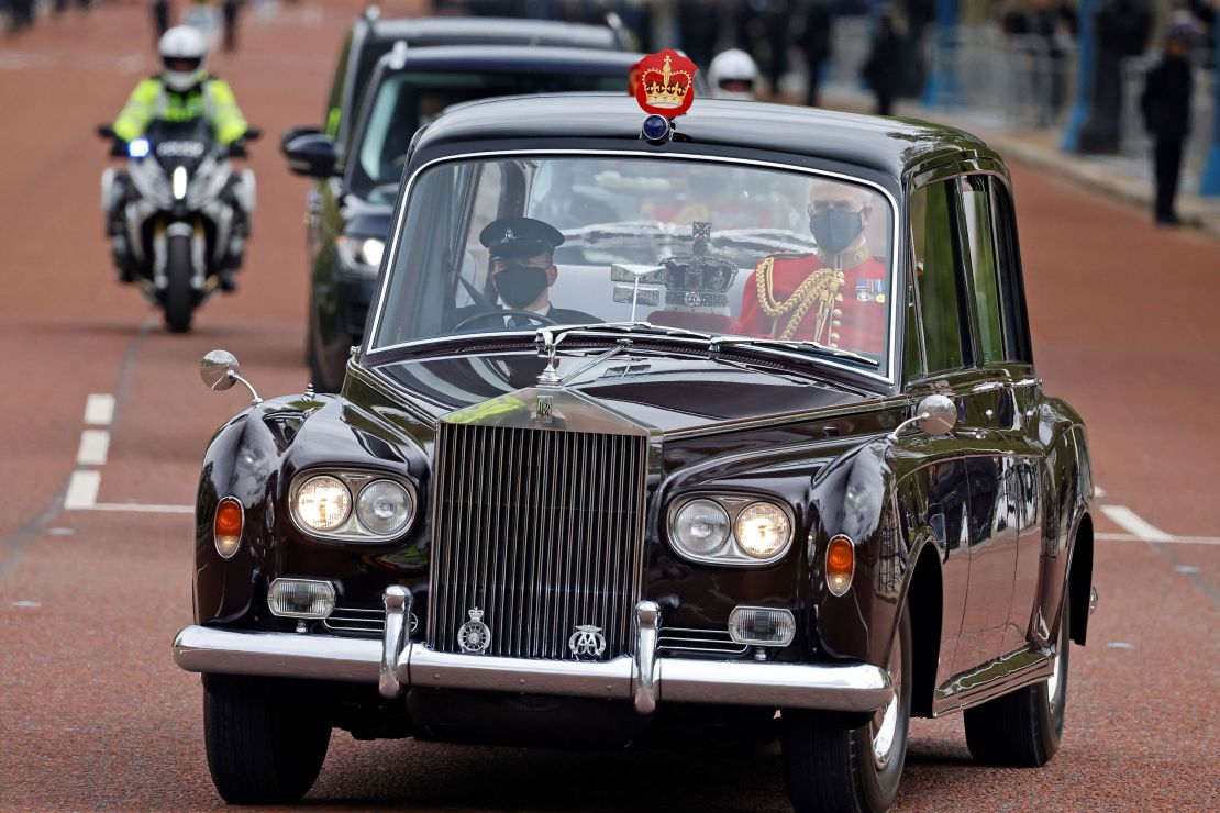 The Imperial State Crown is driven back to Buckingham Palace after the event.
