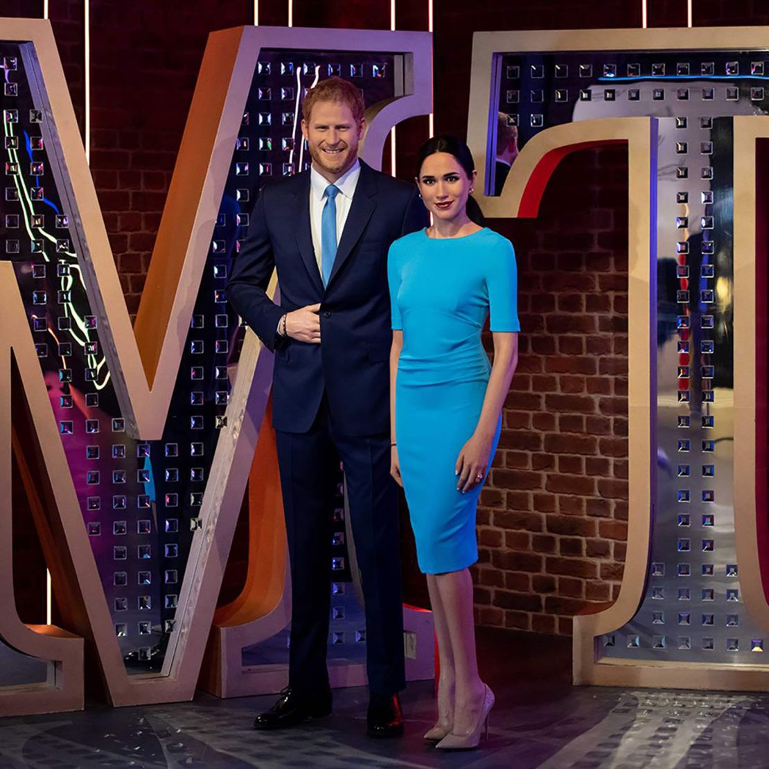 Waxworks of Harry and Meghan