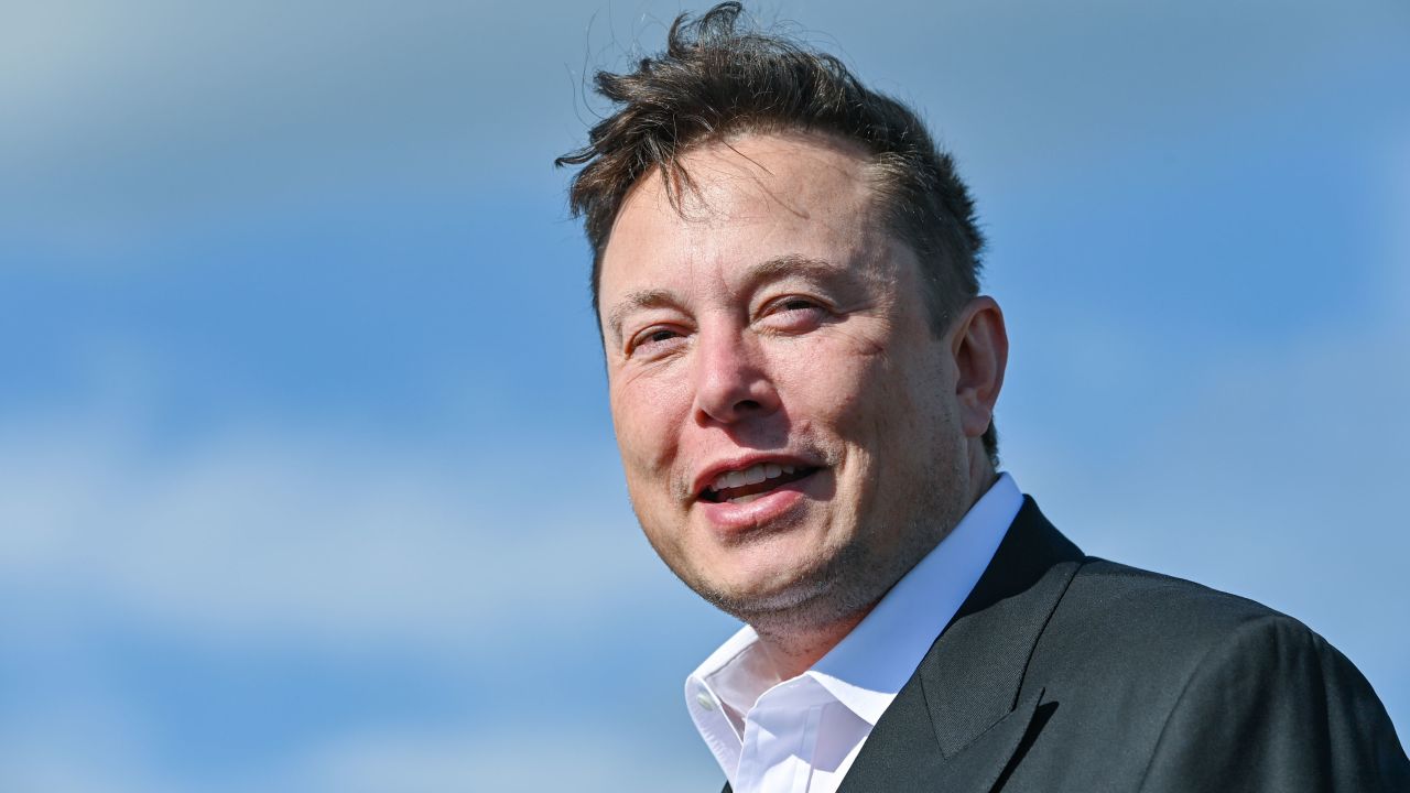 03 September 2020, Brandenburg, Grünheide: Elon Musk, head of Tesla, stands on the construction site of the Tesla Gigafactory. In Grünheide near Berlin, a maximum of 500,000 vehicles per year are to roll off the assembly line starting in July 2021. According to the plans of the car manufacturer, the maximum is to be reached as quickly as possible. Photo: Patrick Pleul/dpa-Zentralbild/ZB (Photo by Patrick Pleul/picture alliance via Getty Images)