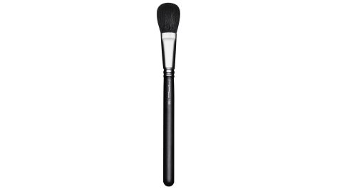 MAC 116S Synthetic Blush Brush