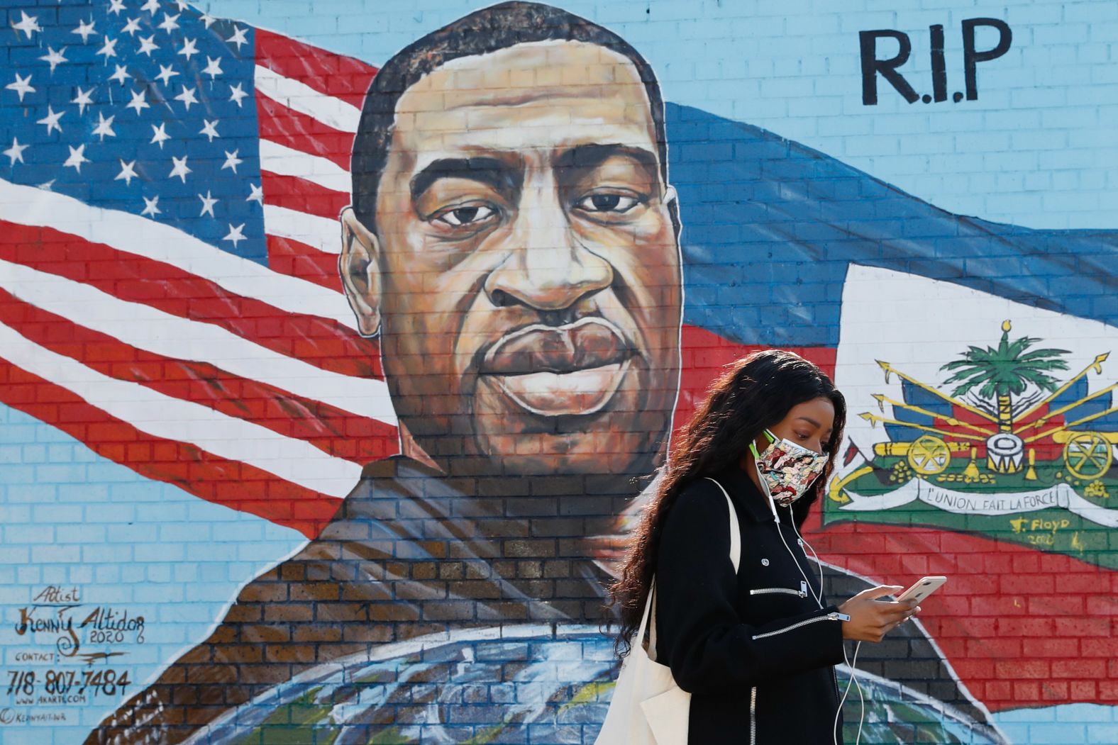 A mural depicts Floyd on the side of a supermarket in Brooklyn, New York, on March 9.