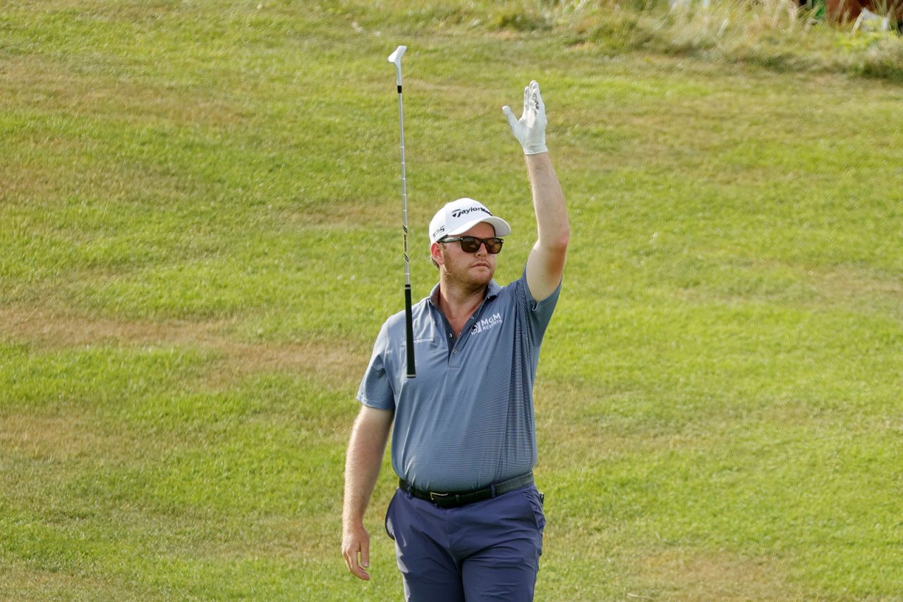 Harry Higgs reacts to a shot on the 17th hole.
