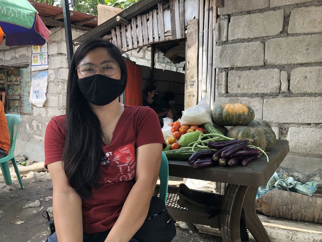 Nadja de Vera organizes a community pantry in Baseco, one of the poorest areas of Manila.
