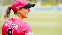 SYDNEY, AUSTRALIA - NOVEMBER 07:  Captains Ellyse Perry of the Sixers during the Women's Big Bash League WBBL match between the Sydney Sixers and the Hobart Hurricanes  at North Sydney Oval, on November 07, 2020, in Sydney, Australia. (Photo by Hanna Lassen/Getty Images)