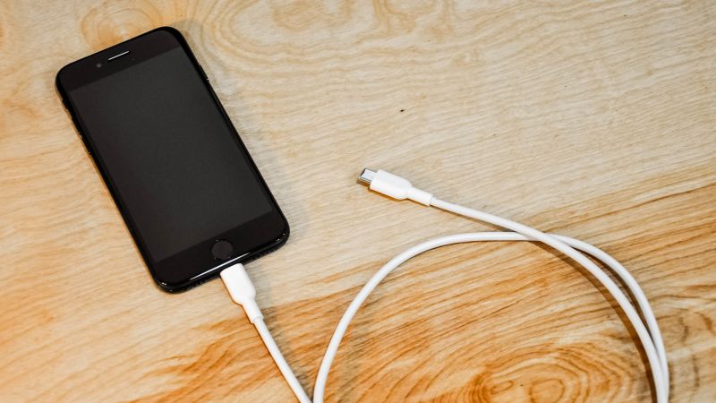 Chargeur d'iPhone : les meilleurs cables lightning en 2022