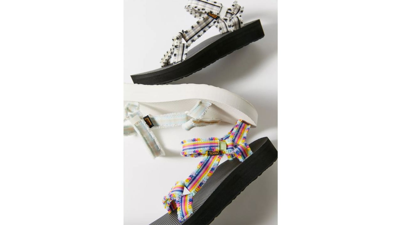 Teva Midform Fray Sandal