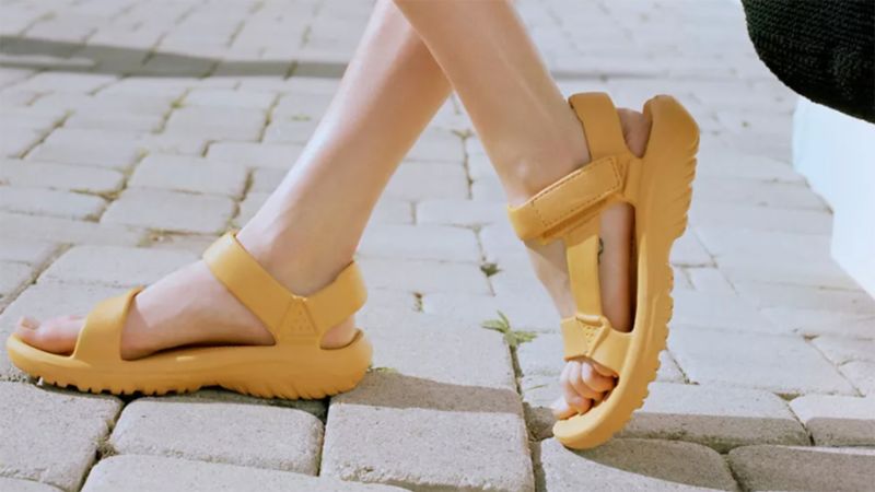 Tevas Shoes: Women's Sandals Festival Style [PHOTOS] – Footwear News
