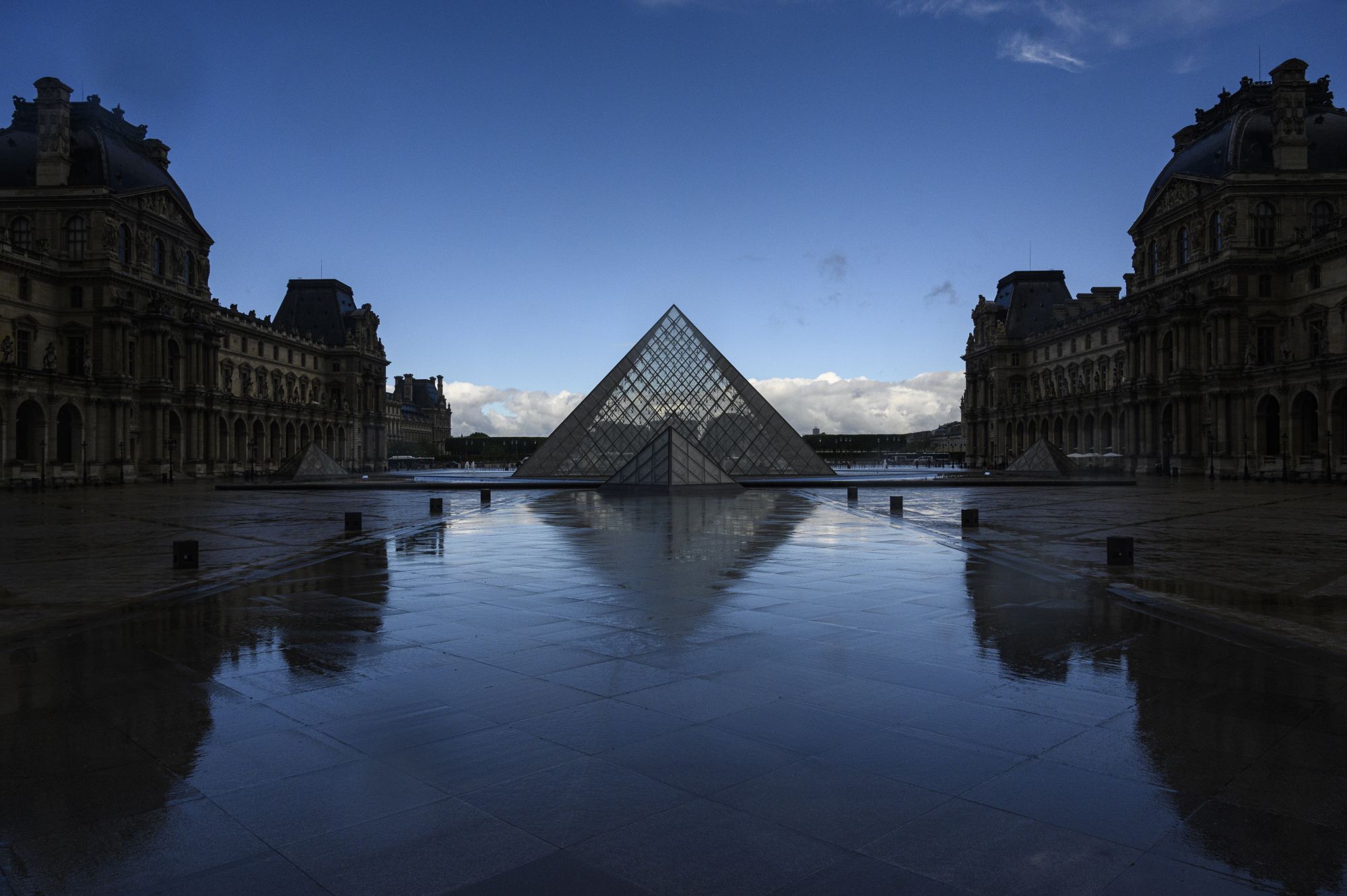 01 Louvre reopening