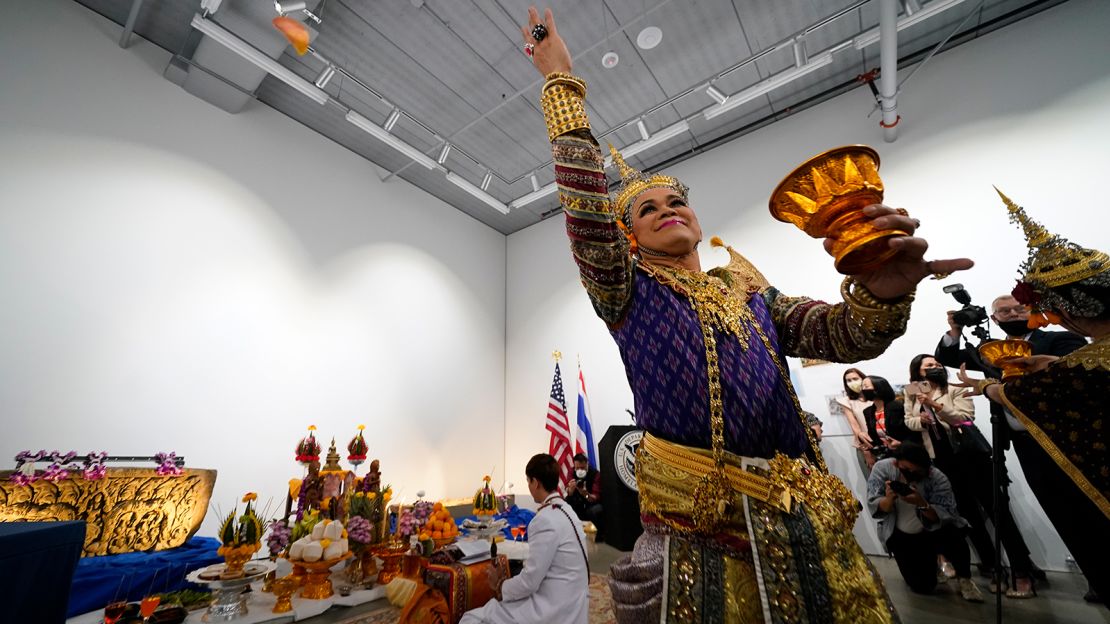 Thai dancers perform during a ceremony in LA marking the items' return.