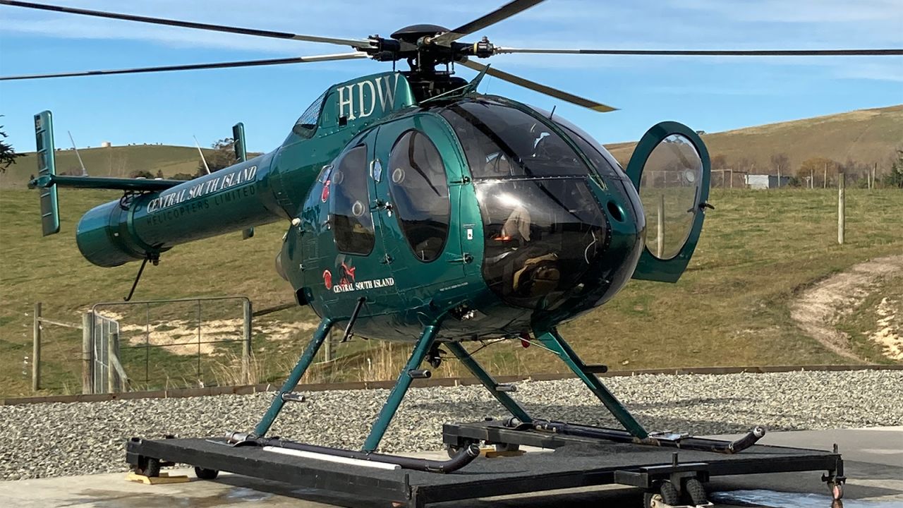 The 32-year-old fugitive chartered the helicopter to turn himself in.