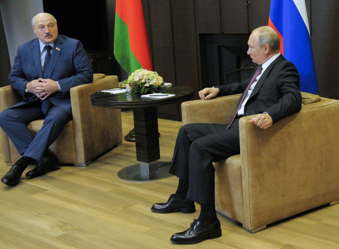 Vladimir Putin (R) meets with his Belarusian counterpart Alexander Lukashenko in Sochi in May 2021.