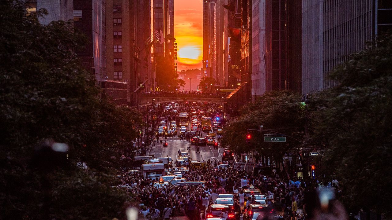 Manhattanhenge 2021 How to snap the perfect photo, and everything else