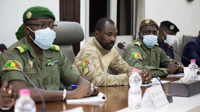 Mali's junta leader Assimi Goita (center) pictured with other military leaders on August 22, 2020.