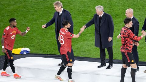 Sir Alex Ferguson (c) was part of the medal ceremony after the Europa League final this year. 