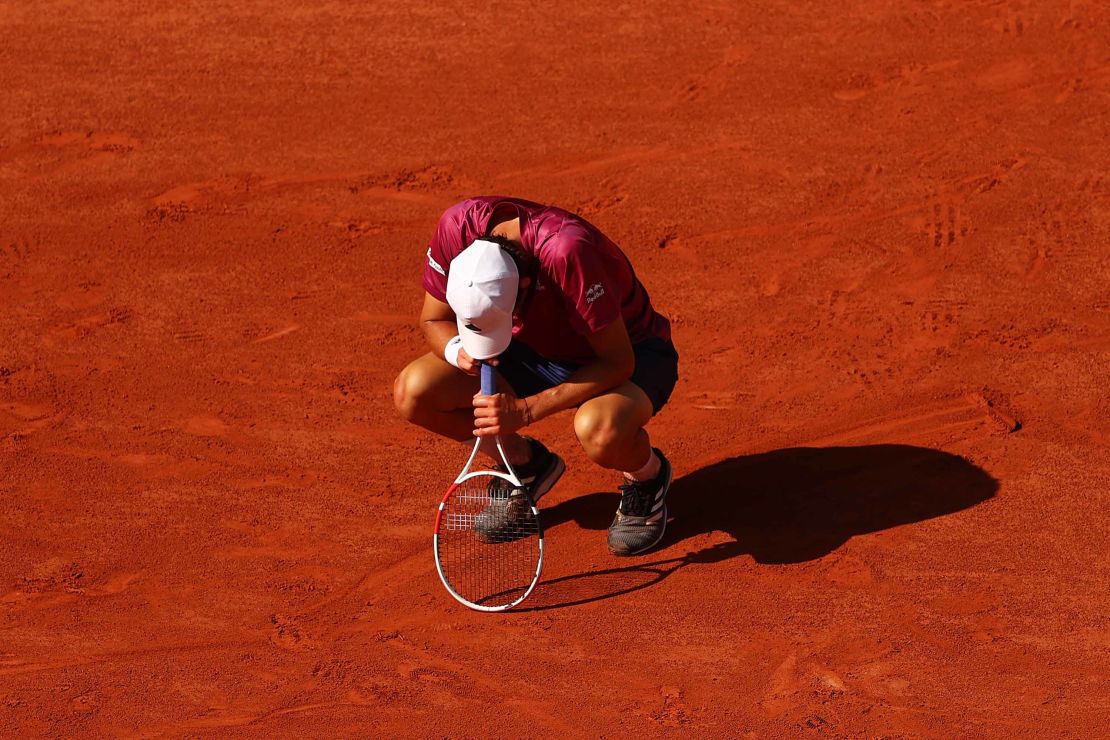 Dominic Thiem reacts during his shock first round defeat against Pablo Andújar at the 2021 French Open. 