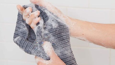 Goshi Exfoliating Shower Towel