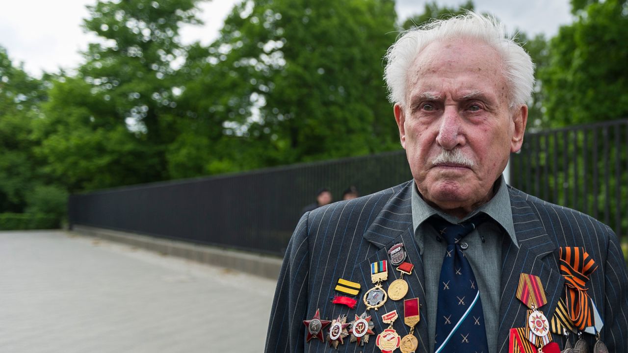 <a href="https://www.cnn.com/2021/06/07/europe/david-dushman-auschwitz-intl-hnk/index.html" target="_blank">David Dushman,</a> the last surviving soldier who helped liberate Auschwitz-Birkenau, died June 5 at the age of 98, the Jewish community of Munich and Upper Bavaria said in a statement on its website.