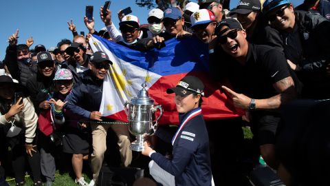 Saso celebrates with the Harton S. Semple trophy after winning the 76th U.S. Women's Open.