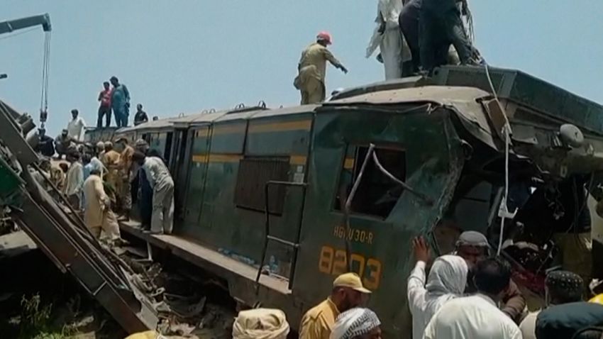 Dozens of passengers were killed and several others injured after a train collision in southern Pakistan on June 7. At least 45 people are dead and officials are working to rescue more than a dozen people who remain trapped, Edhi Rescue Services said, after the Sir Syed Express train collided with the Millat Express train in Sindh province between railway stations. CNN's Sofia Saifi reports.