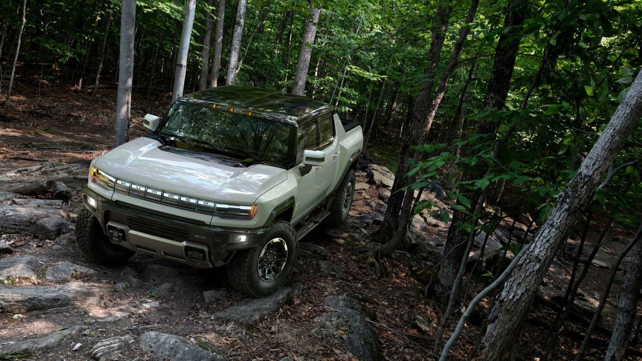 The 2022 GMC Hummer EV Edition 1 will weigh approximately 9,000 pounds.