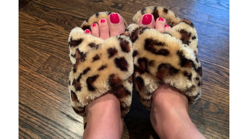 Ugg fluff yeah clearance slide review