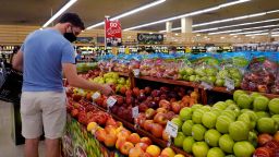 Customers shop for produce at a supermarket on June 10, 2021 in Chicago, Illinois. Inflation rose 5% in the 12-month period ending in May, the biggest jump since August 2008. Food prices rose 2.2 percent for the same period.  (Photo by Scott Olson/Getty Images)