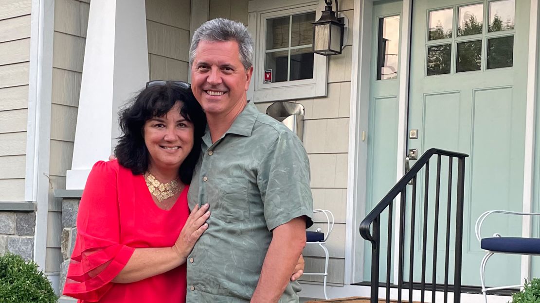 Lisa Reid and her husband, Steve, went out for their first real sit-down dinner since the pandemic to celebrate their 30th wedding anniversary.