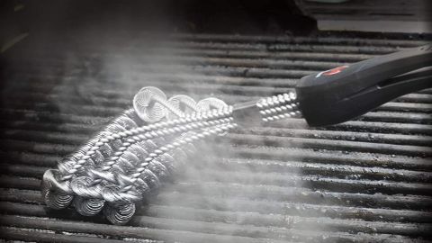 Kona bristle-free BBQ grill brush