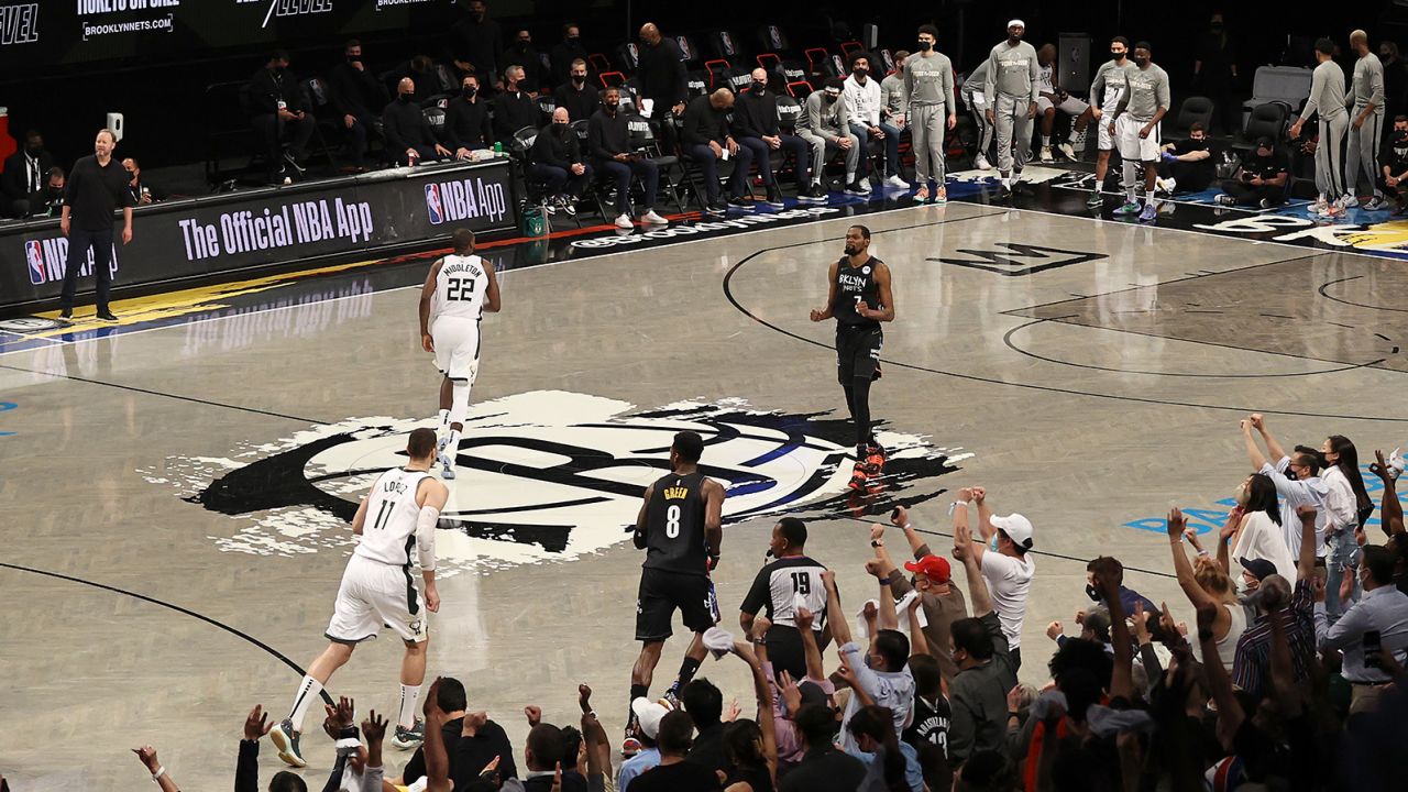 Jeff Green celebrates Durant's three against the Bucks.