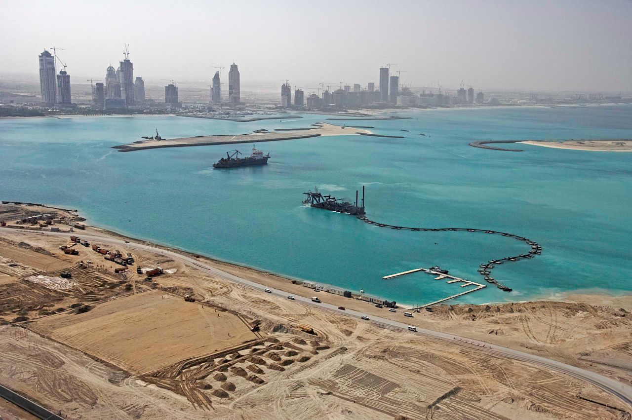 The western part of the "trunk" of the Palm Jumeirah during construction.