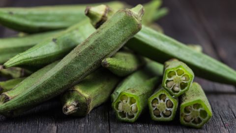 One cup of okra gives you 3 grams of fiber. 