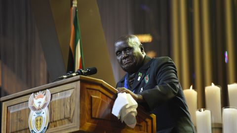 Kenneth Kaunda speaks during the funeral ceremony of Nelson Mandela in Qunu on December 15, 2013. 