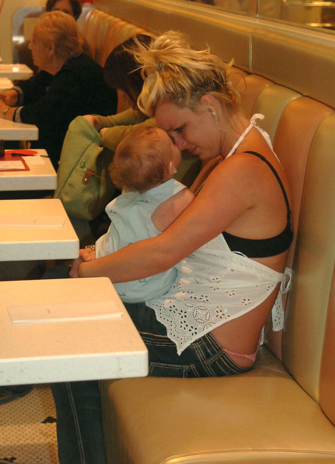 Britney Spears with her son, Sean Preston, in 2006