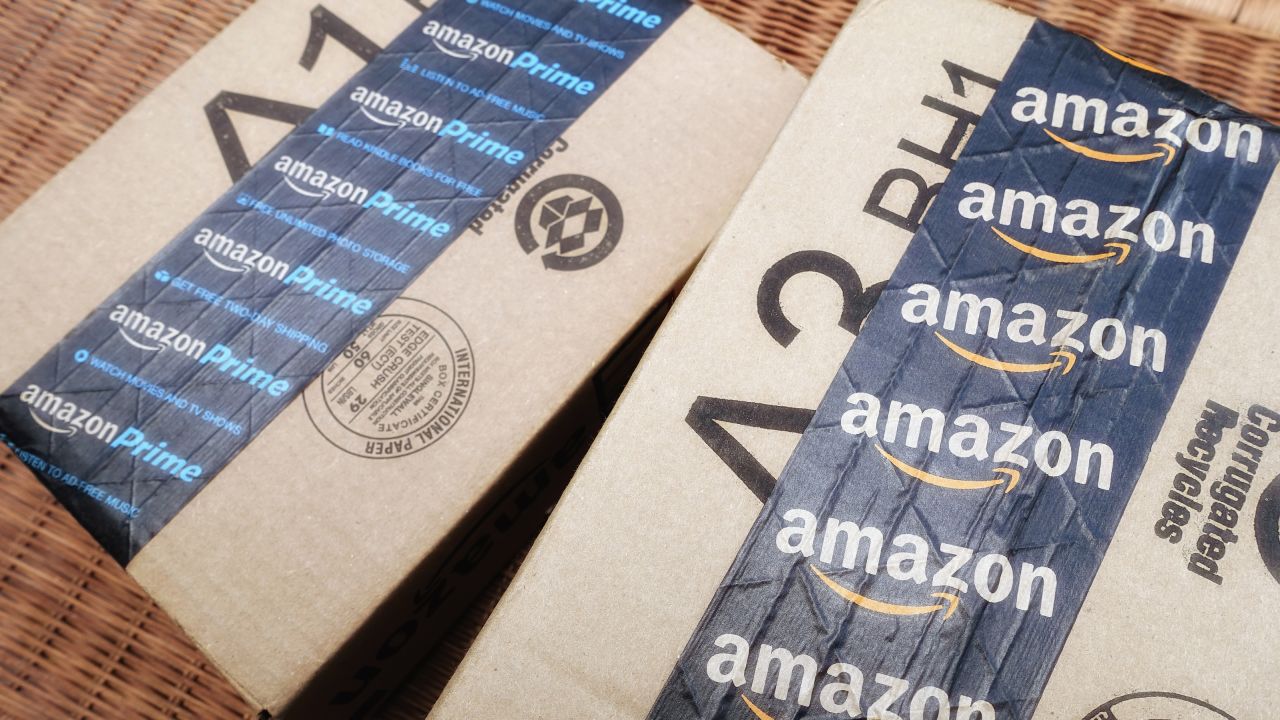 underscored amazon boxes with prime tape