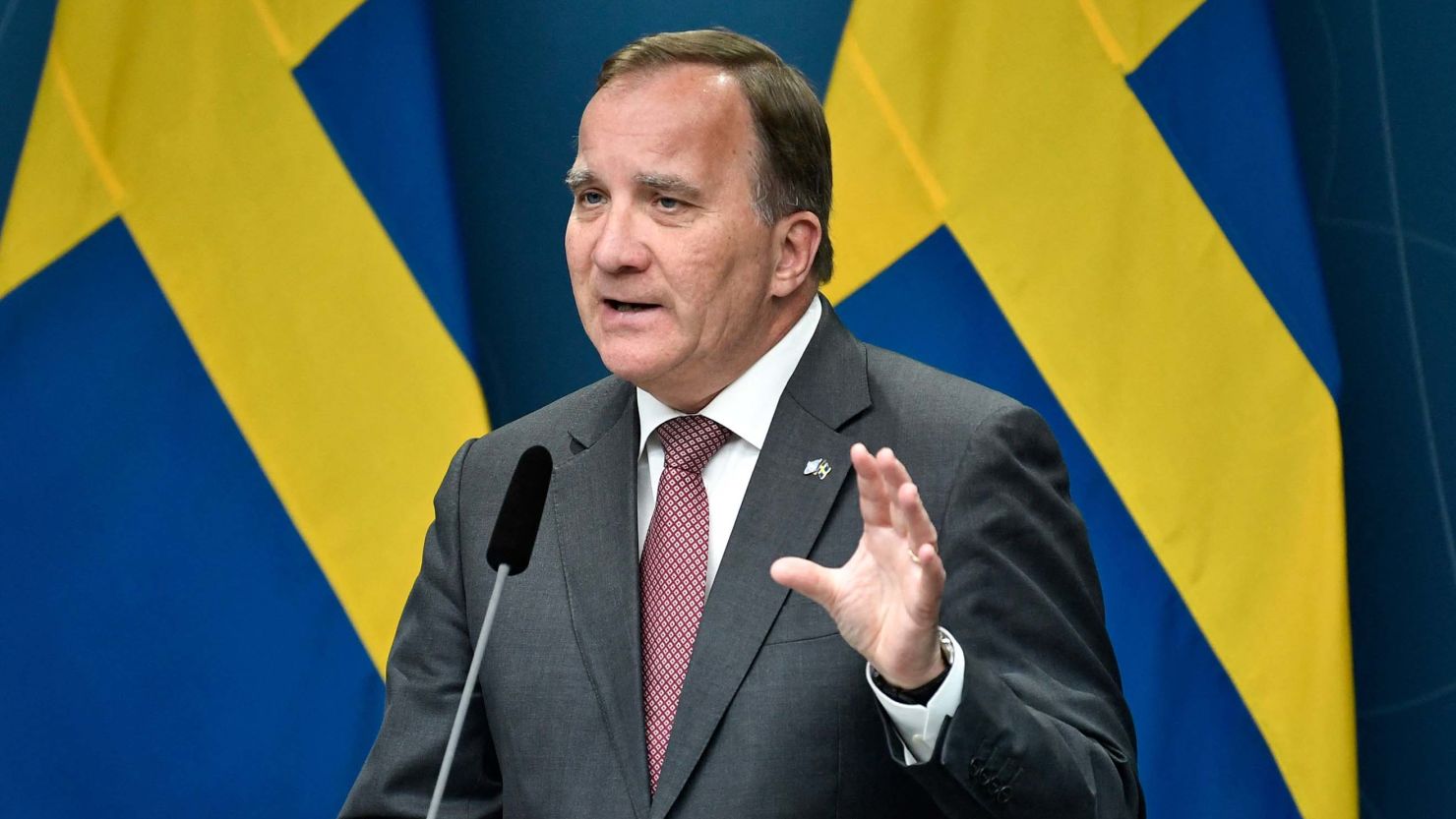 Lofven lost a confidence vote in parliament last week.