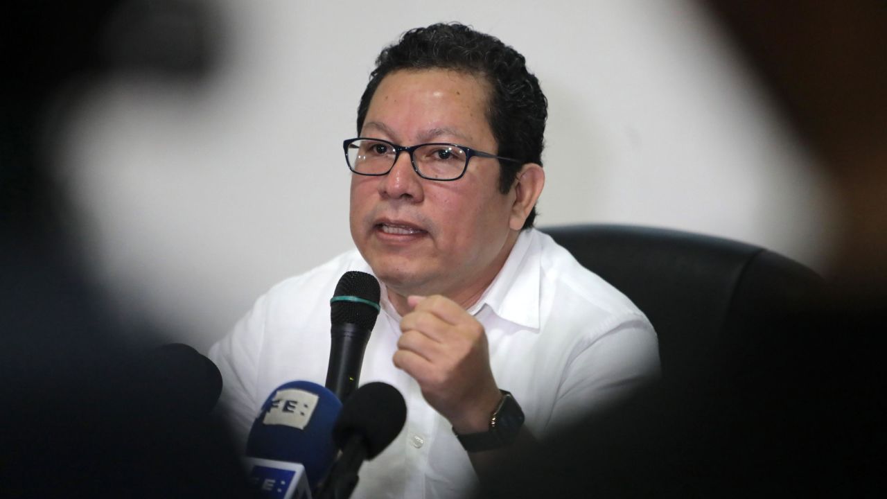 Nicaraguan journalist Miguel Mora speaks during a press conference in Managua, on December 13, 2019. 