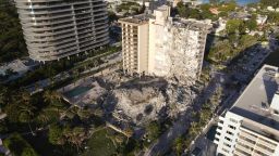 06 florida building collapse 210624