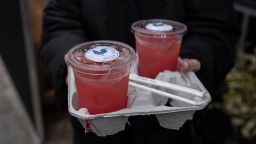 01 New York cocktails to go 2020 FILE