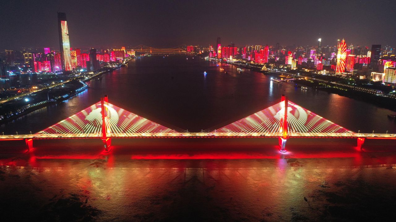 Yangtze River anniv lights 0624