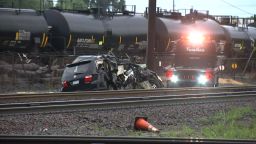 chicago train minivan killed 0626
