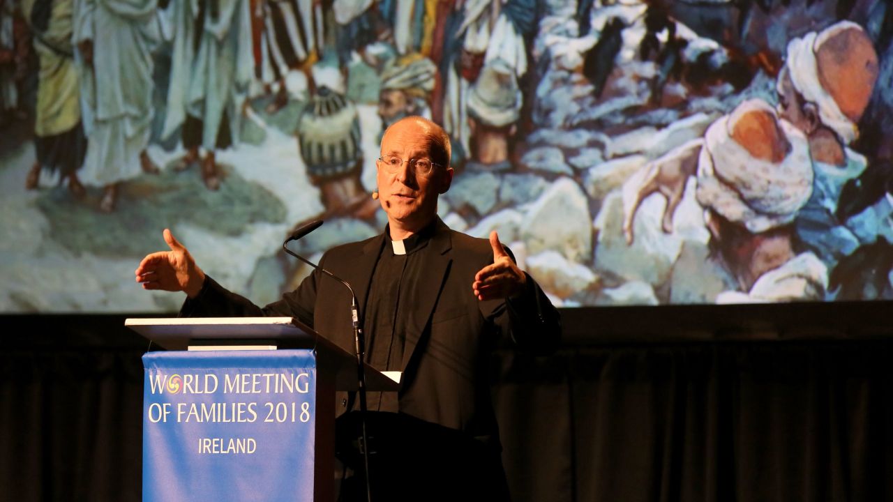 US Jesuit priest James Martin received a letter from Pope Francis in support of Martin's work with LGBTQ Catholics. 