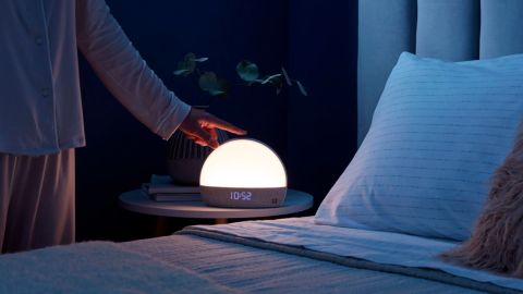 630rt-Hatch - Resume Sound Machine, Smart Light & Sleep Sound - White